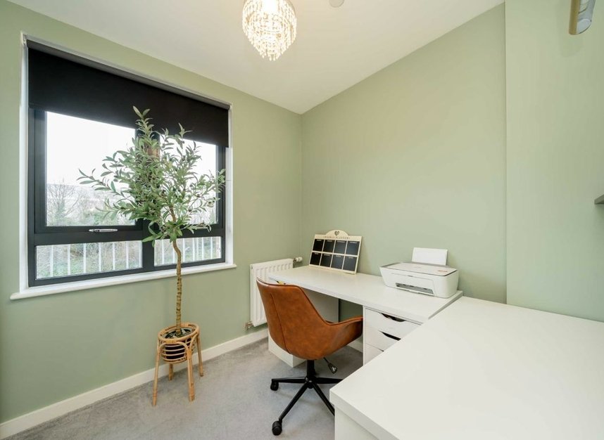 Properties for sale in Lakeside Drive - NW10 7GT view6