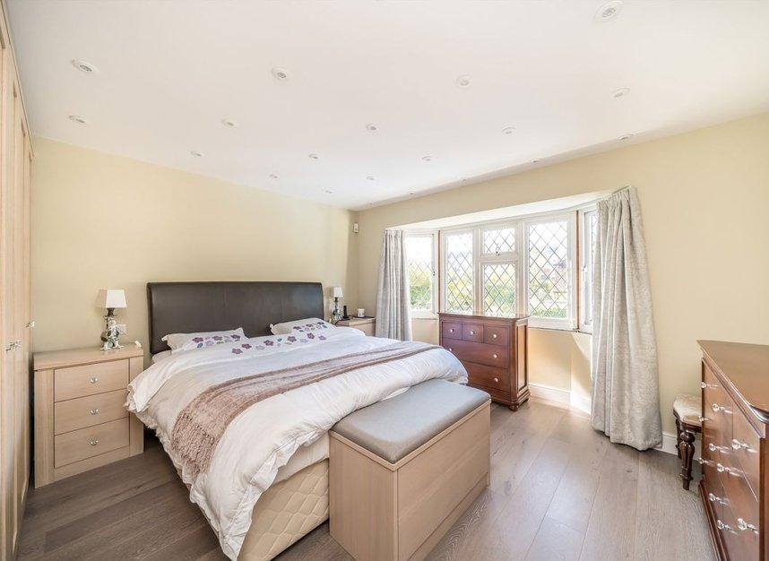 Properties for sale in Lamberhurst Road - SE27 0SD view5
