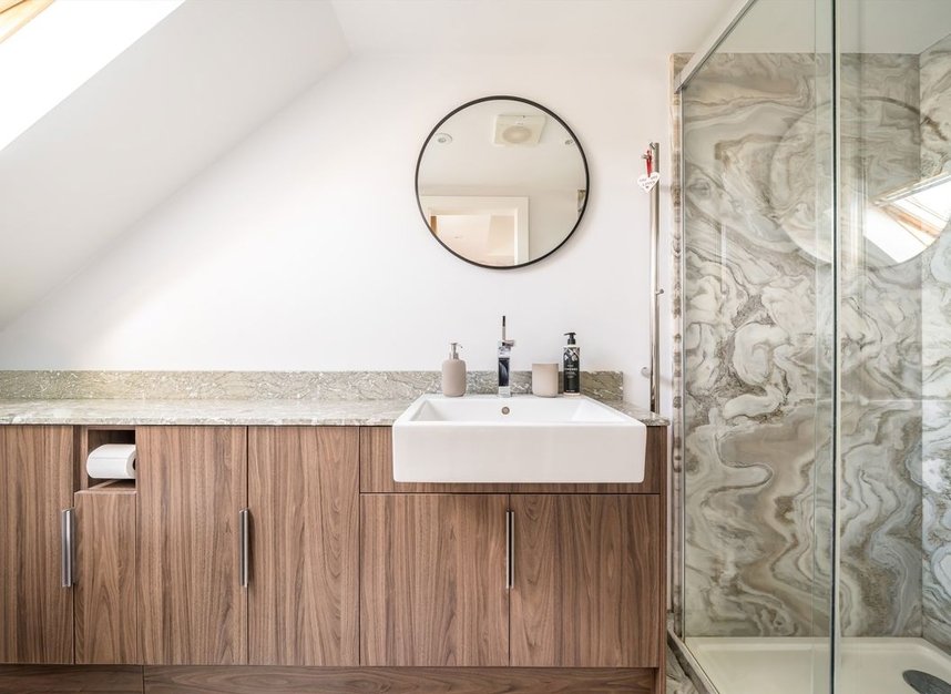 Properties for sale in Lamberhurst Road - SE27 0SD view13
