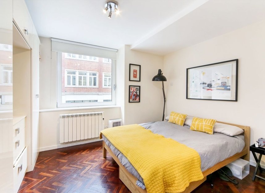 Properties for sale in Lambs Conduit Street - WC1N 3LE view4