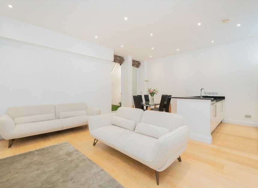 Properties for sale in Lancaster Mews - W2 3QE view3