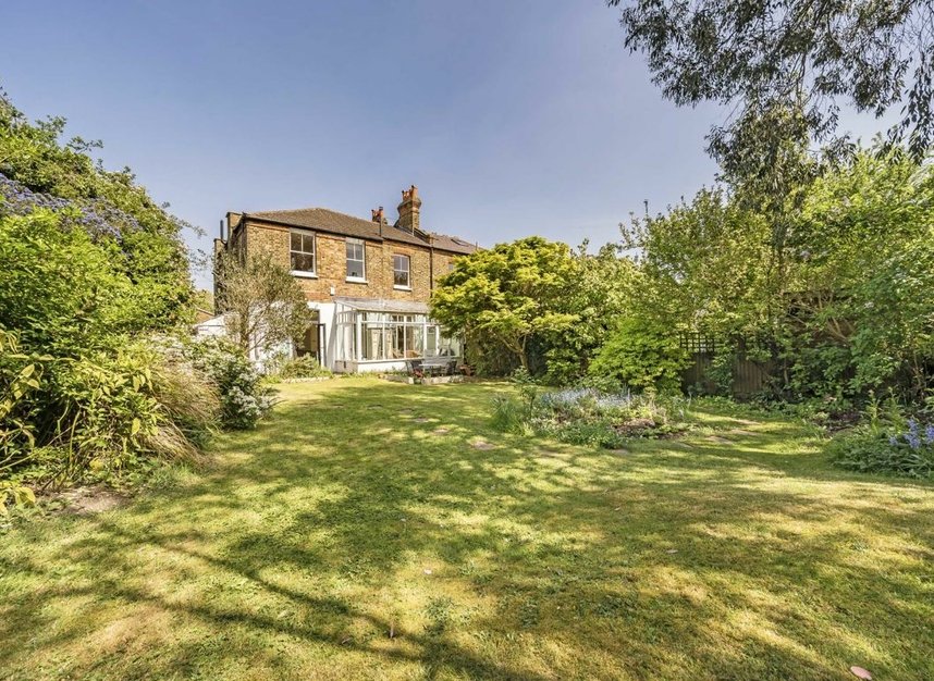 Properties for sale in Lanercost Road - SW2 3DN view2