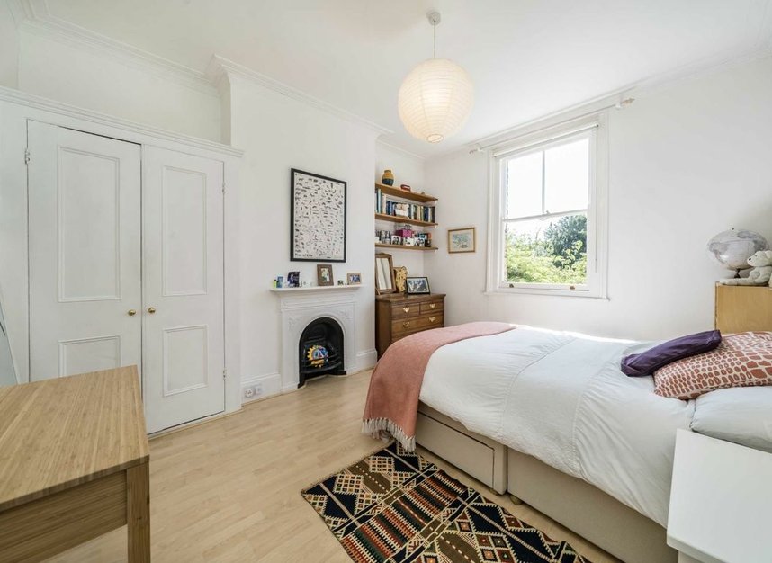 Properties for sale in Lanercost Road - SW2 3DN view8