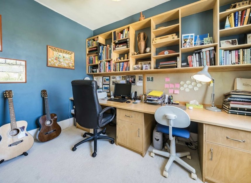 Properties for sale in Lanercost Road - SW2 3DN view14