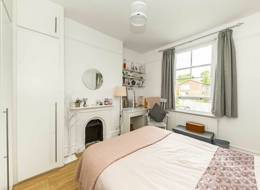 Properties for sale in Lanercost Road - SW2 3DR view9