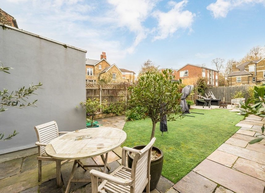 Properties for sale in Lanercost Road - SW2 3DR view13