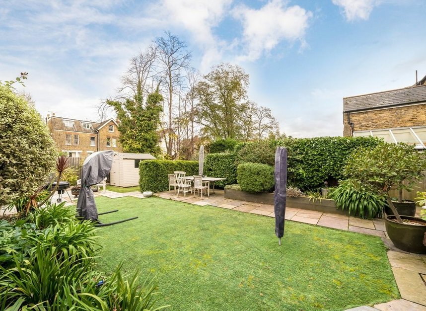 Properties for sale in Lanercost Road - SW2 3DR view3