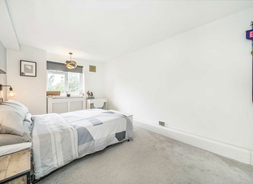 Properties for sale in Leigham Court Road - SW16 3RD view5