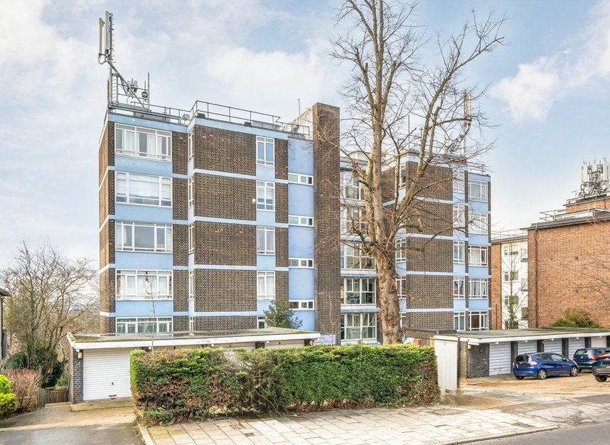 Properties for sale in Leigham Court Road - SW16 2RD view8