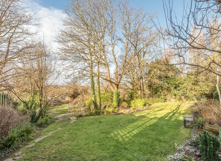 Properties for sale in Leigham Court Road - SW16 2RD view7