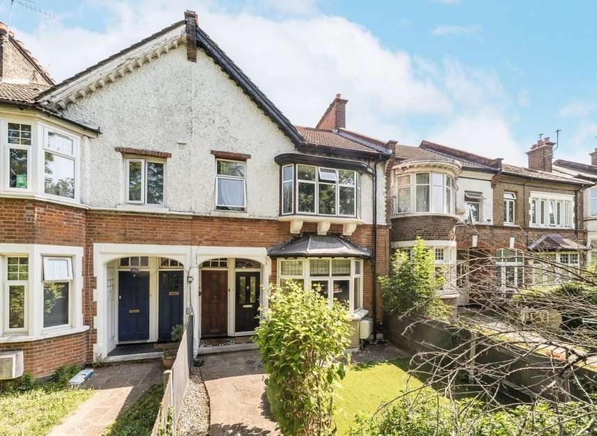 Properties for sale in Leigham Court Road - SW16 2SE view1