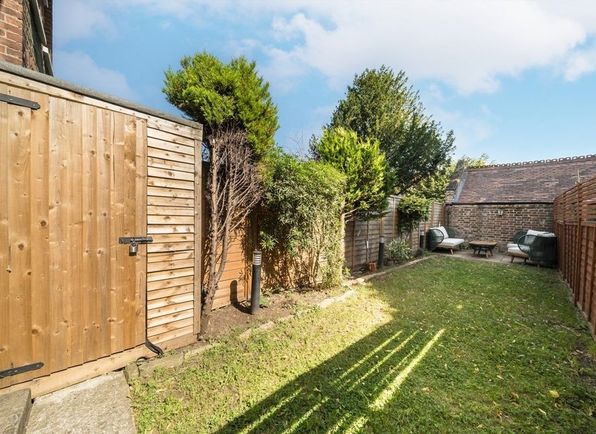 Properties for sale in Leigham Court Road - SW16 2SE view5