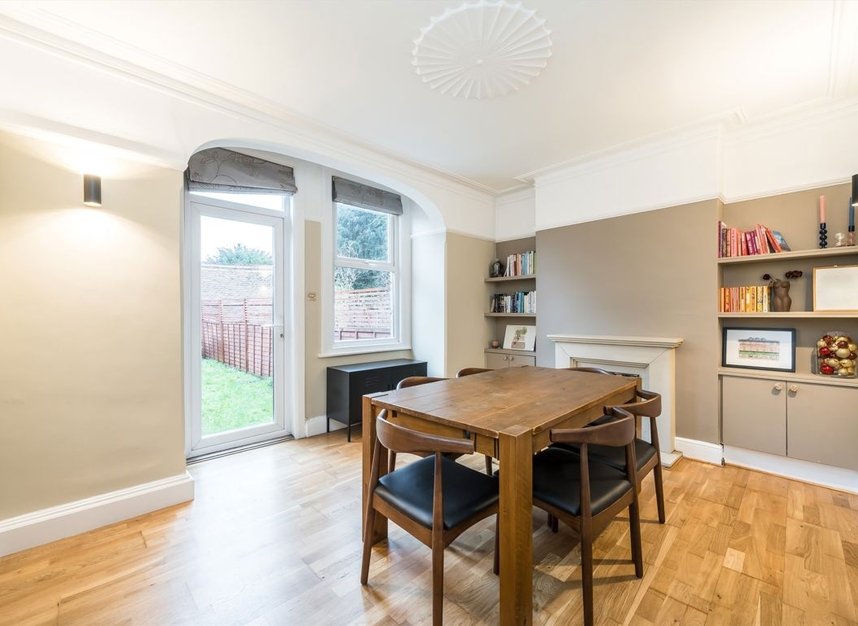 Properties for sale in Leigham Court Road - SW16 2SE view4