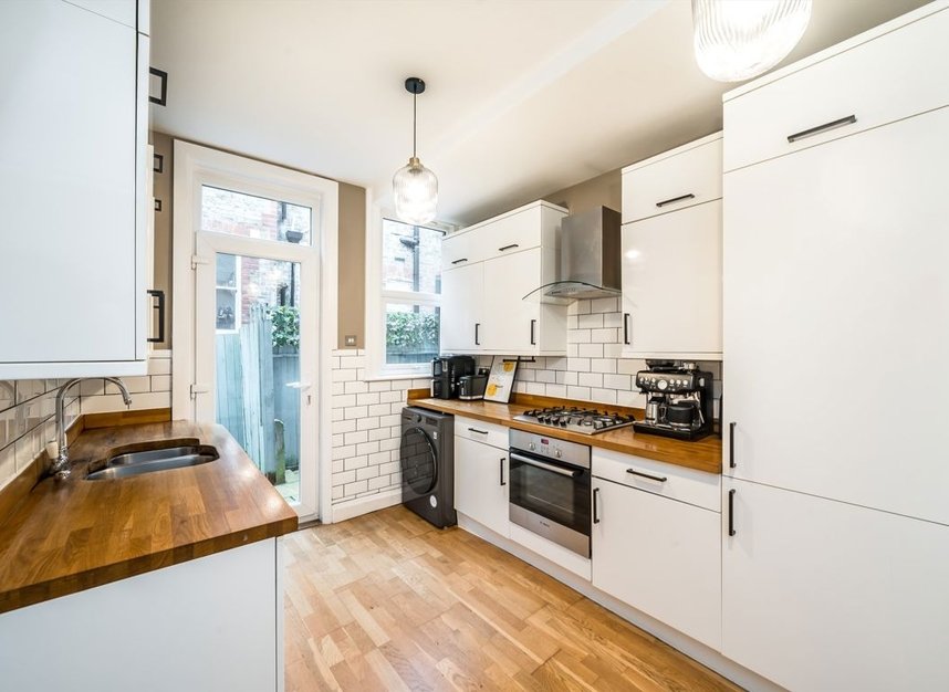 Properties for sale in Leigham Court Road - SW16 2SE view10