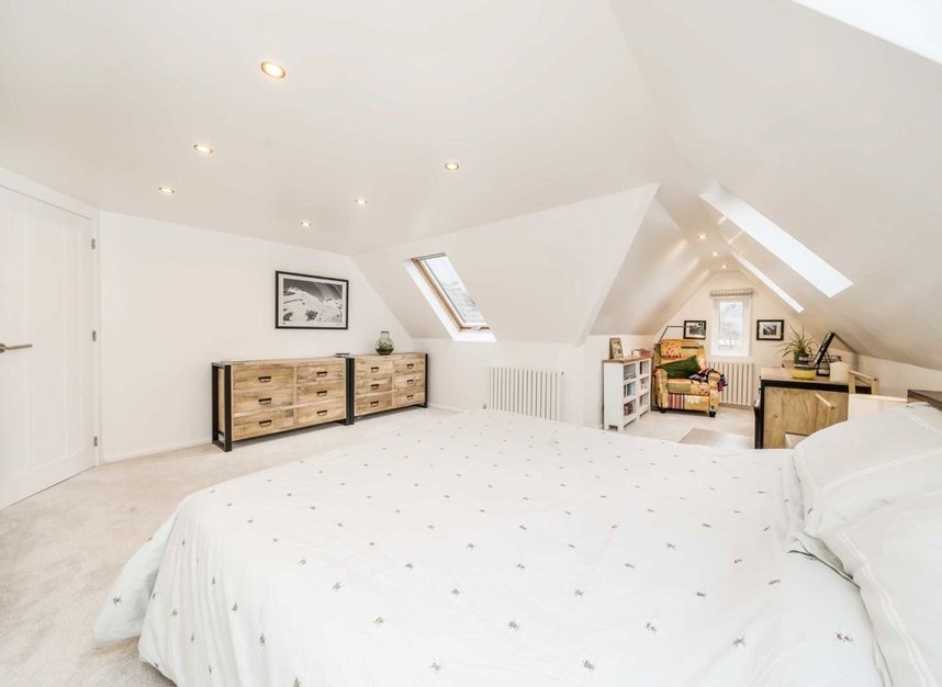 Properties for sale in Leopold Road - W5 3PB view4