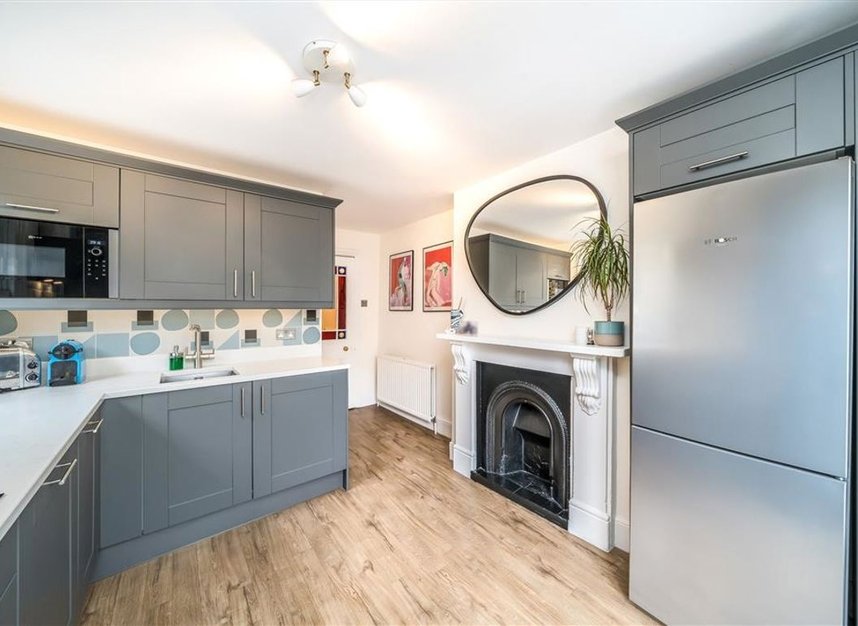 Properties for sale in Leppoc Road - SW4 9LS view5