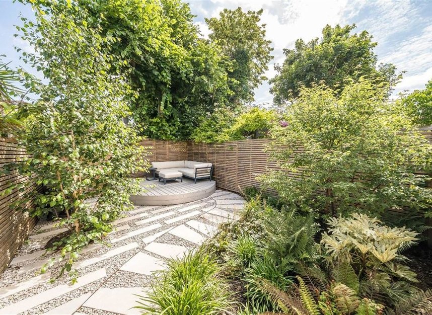 Properties for sale in Leppoc Road - SW4 9LS view3