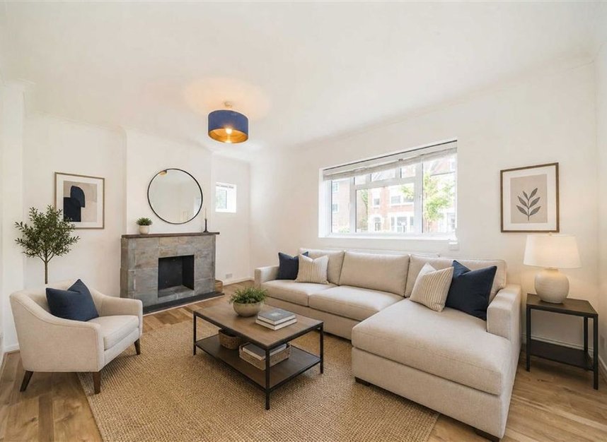 Properties for sale in Lessar Avenue - SW4 9HN view2