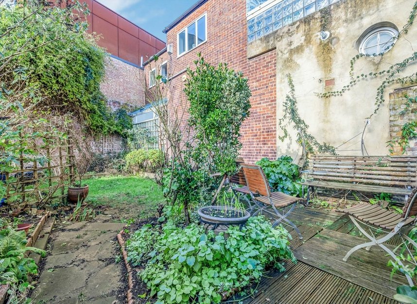 Properties for sale in Leverton Street - NW5 2PE view6