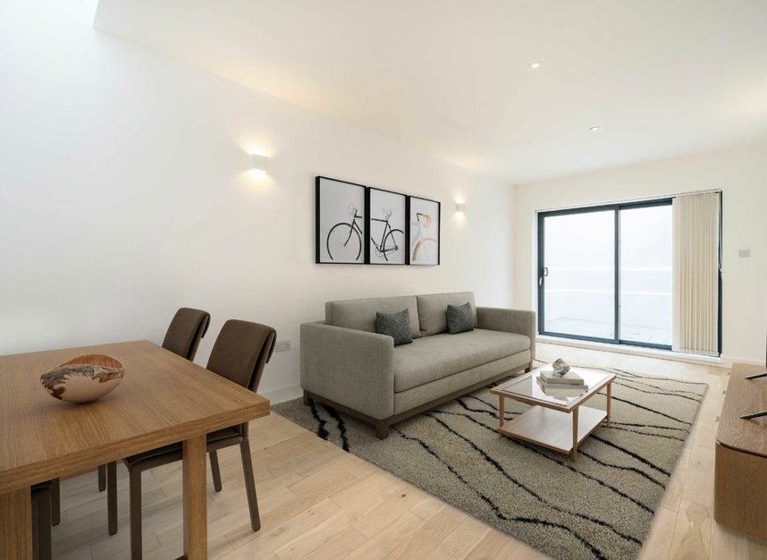 Properties for sale in Lillium Mews - SW19 8PG view1
