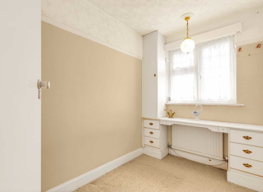 House terraced for sale in Lincoln Avenue, Twickenham, TW2 (Ref