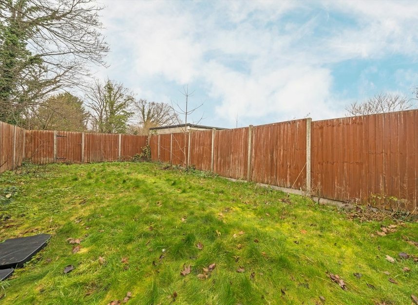 Properties for sale in Links Avenue - SM4 5AE view6