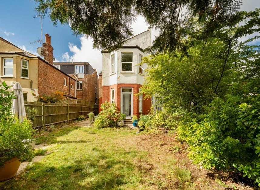 Properties for sale in Long Lane - N3 2HY view8