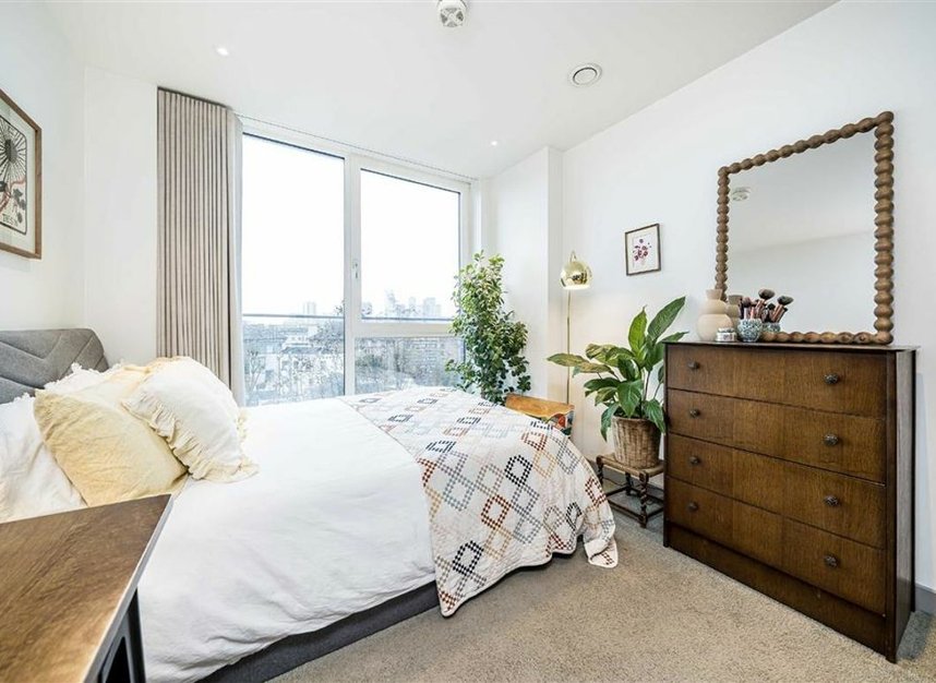 Properties for sale in Long Lane - SE1 4GT view6