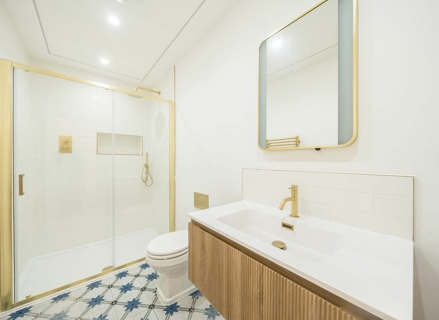 Properties for sale in Longfield Street - SW18 5RE view4