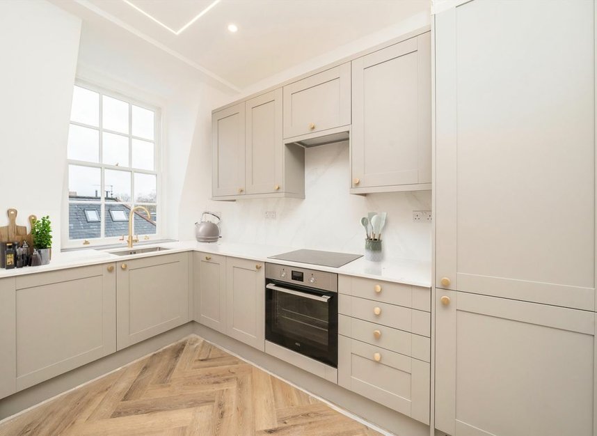 Properties for sale in Longfield Street - SW18 5RE view2