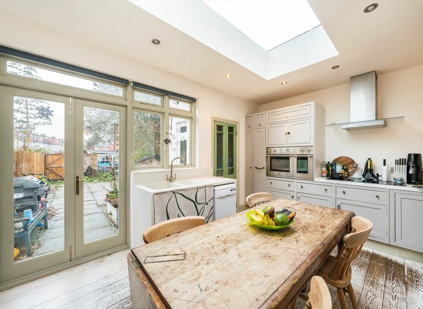 Properties for sale in Lower Downs Road - SW20 8QQ view3