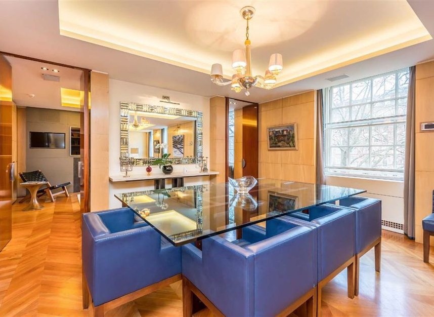 Properties for sale in Lowndes Square - SW1X 9JT view2