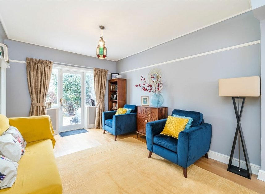 Properties for sale in Lucy Crescent - W3 0NH view3