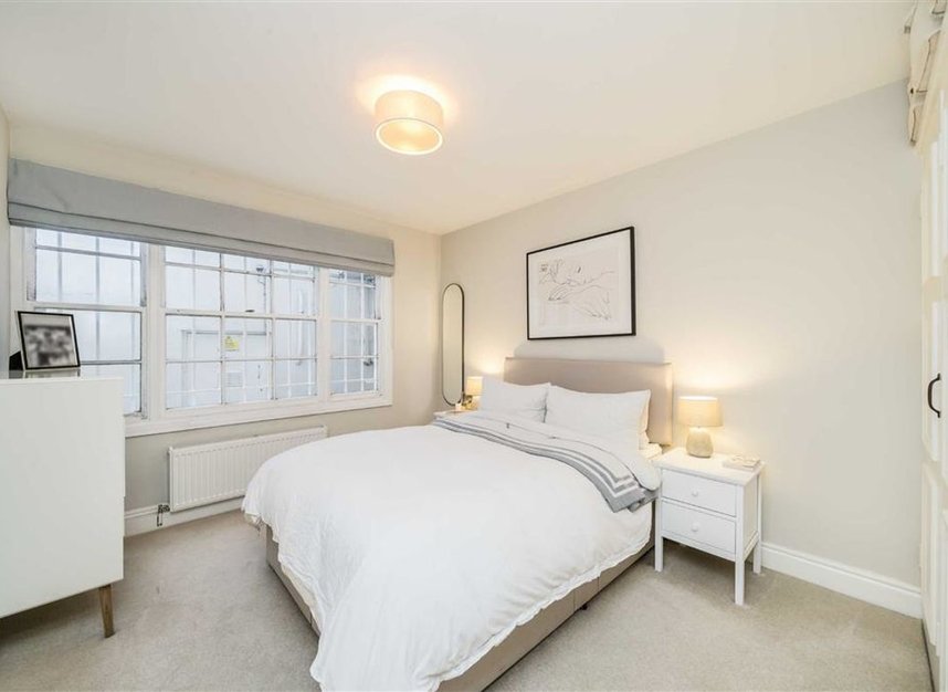 Flat for sale in Lupus Street, London, SW1V (Ref 222079) | Dexters