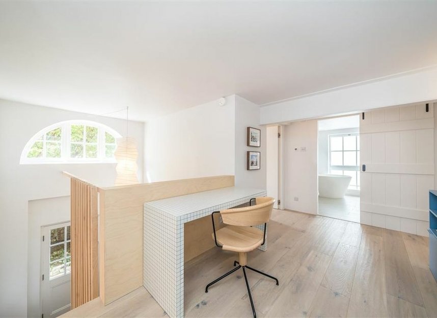 Properties for sale in Lyham Road - SW2 5EB view14