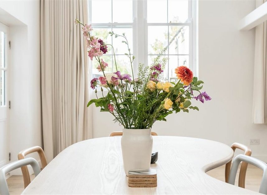 Properties for sale in Lyham Road - SW2 5EB view9