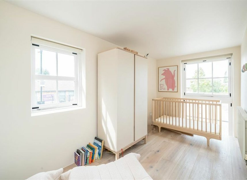 Properties for sale in Lyham Road - SW2 5EB view11
