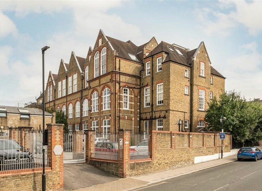 Properties for sale in Lyham Road - SW2 5EB view1