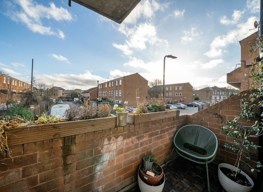 Properties for sale in Mabley Street - E9 5RY view9