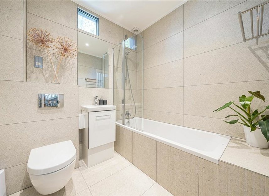 Properties sold in Malpas Road - SE4 1BS view8