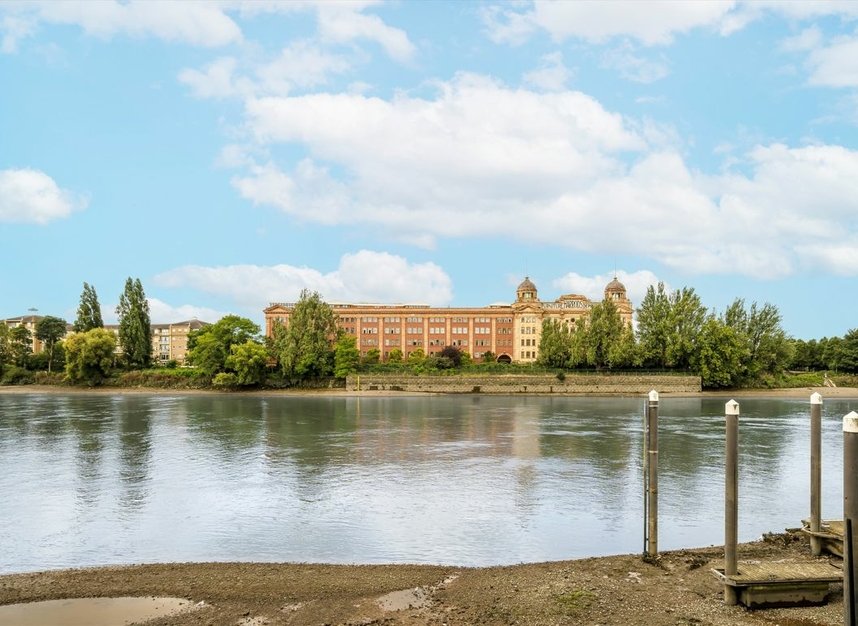 Properties for sale in Manbre Road - W6 9RH view8