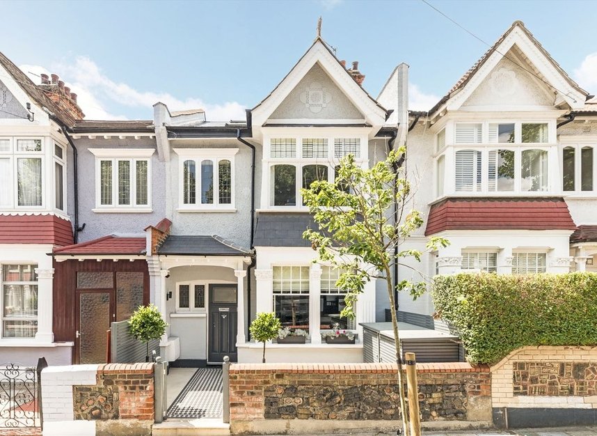 Properties for sale in Mandrake Road - SW17 7PZ view1