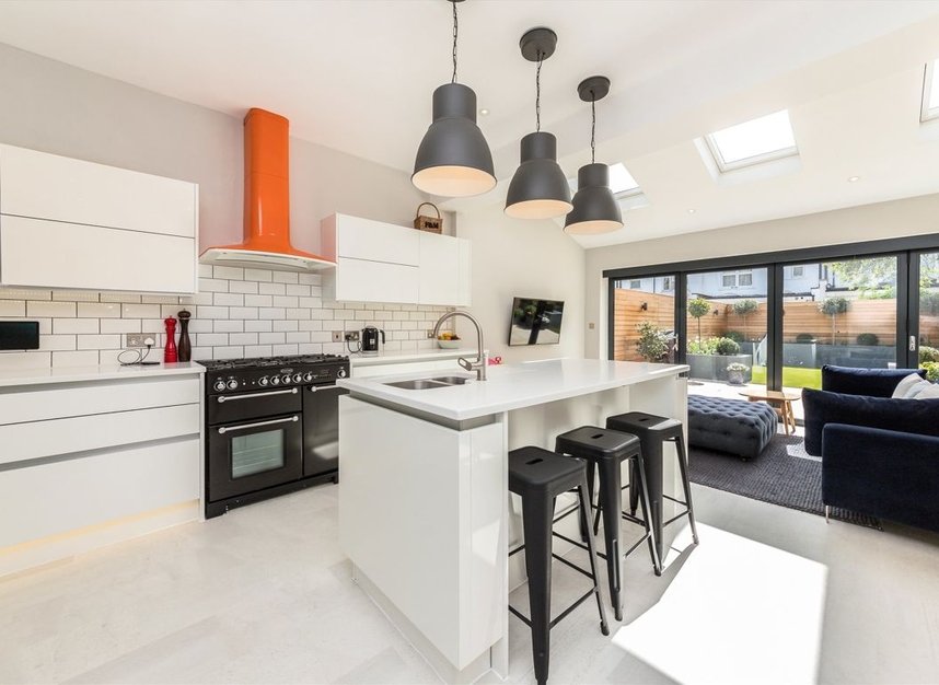 Properties for sale in Mandrake Road - SW17 7PZ view5
