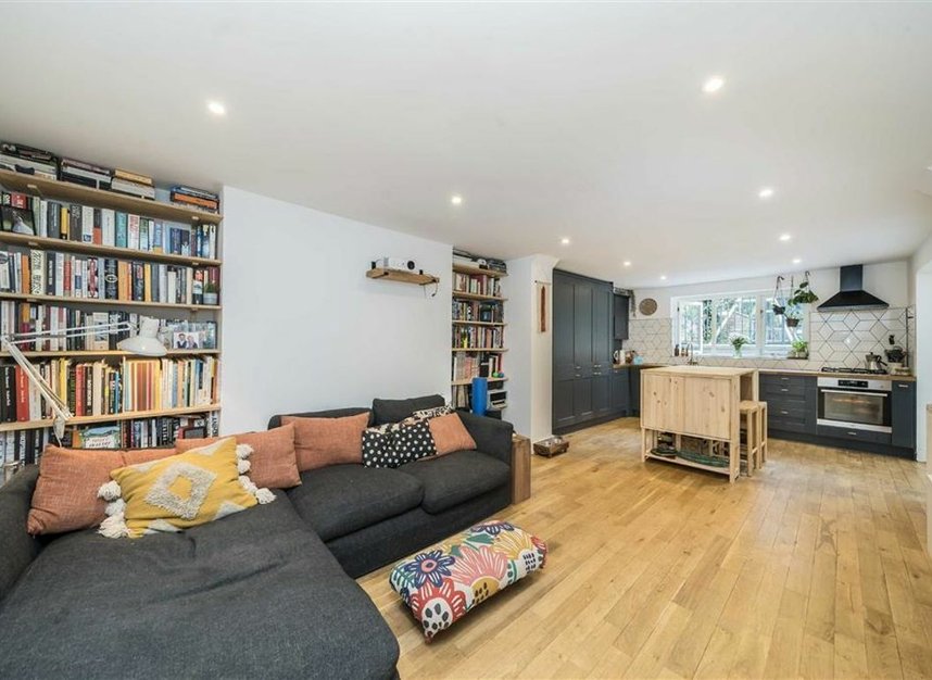 Properties sold in Manor Avenue - SE4 1TD view2