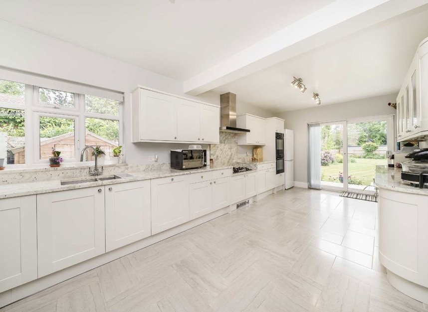 Properties for sale in Manor Gardens - TW12 2TX view5