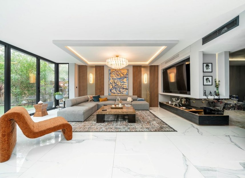 Properties for sale in Manor House Drive - NW6 7DF view2