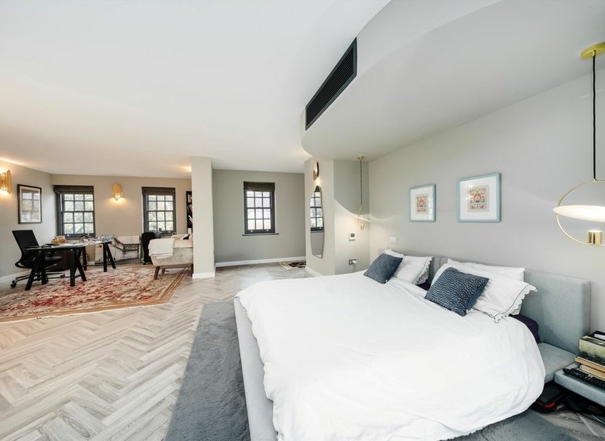 Properties for sale in Manor House Drive - NW6 7DF view15