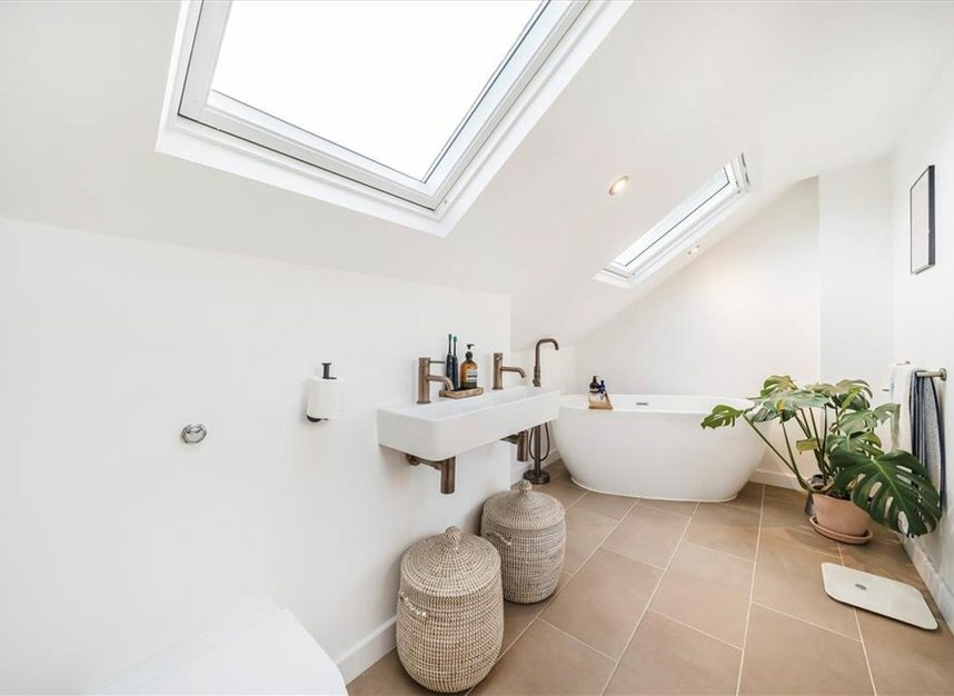 Properties for sale in Manor Lane - SE13 5QP view11