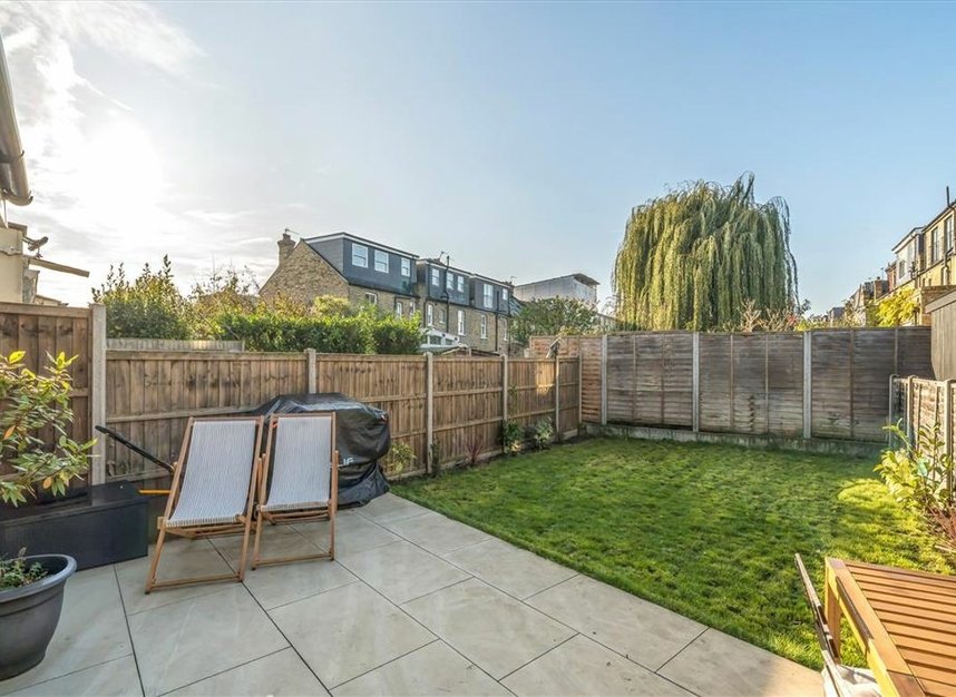 Properties for sale in Manor Lane - SE13 5QP view12