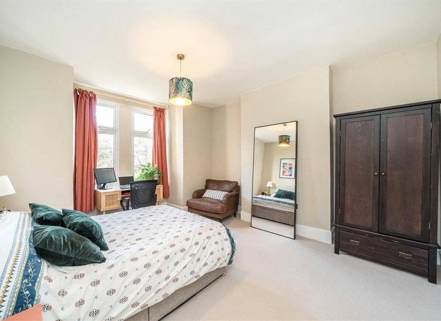 Properties for sale in Manor Lane - SE13 5QP view7